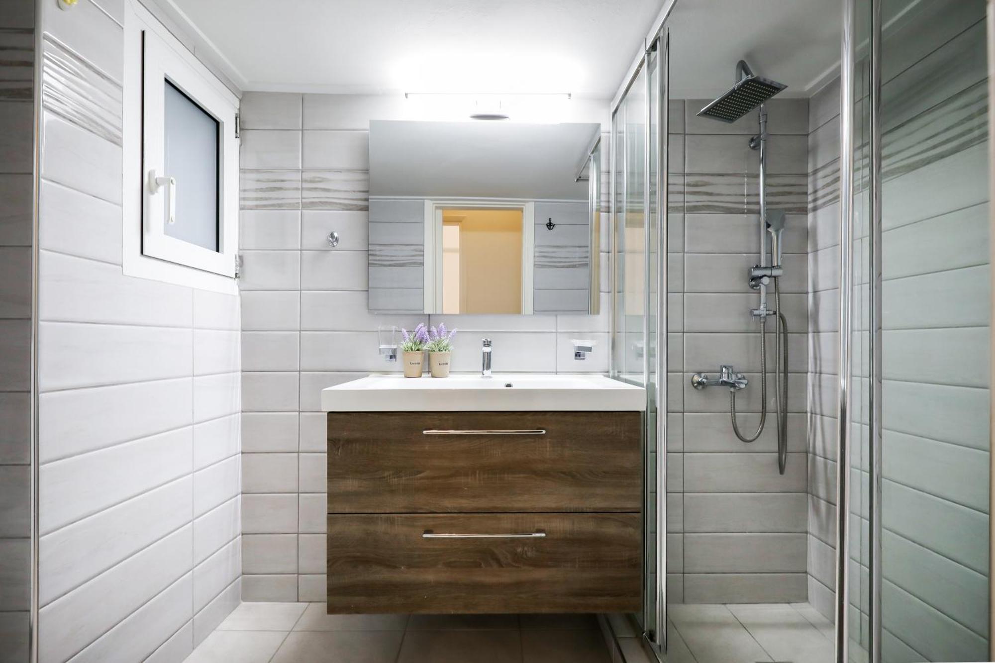 Cozy 3 Bedroom Retreat Next To Kolonaki - Greecing